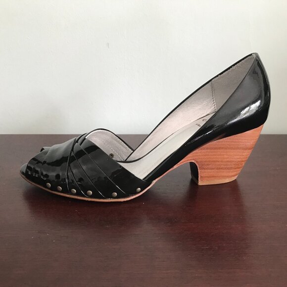 Le Due by Due Farina | Black Patent D'Orsay Heels - Picture 7 of 10